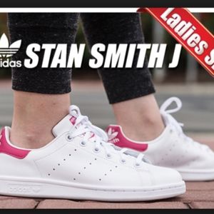 stan smith j b32703
